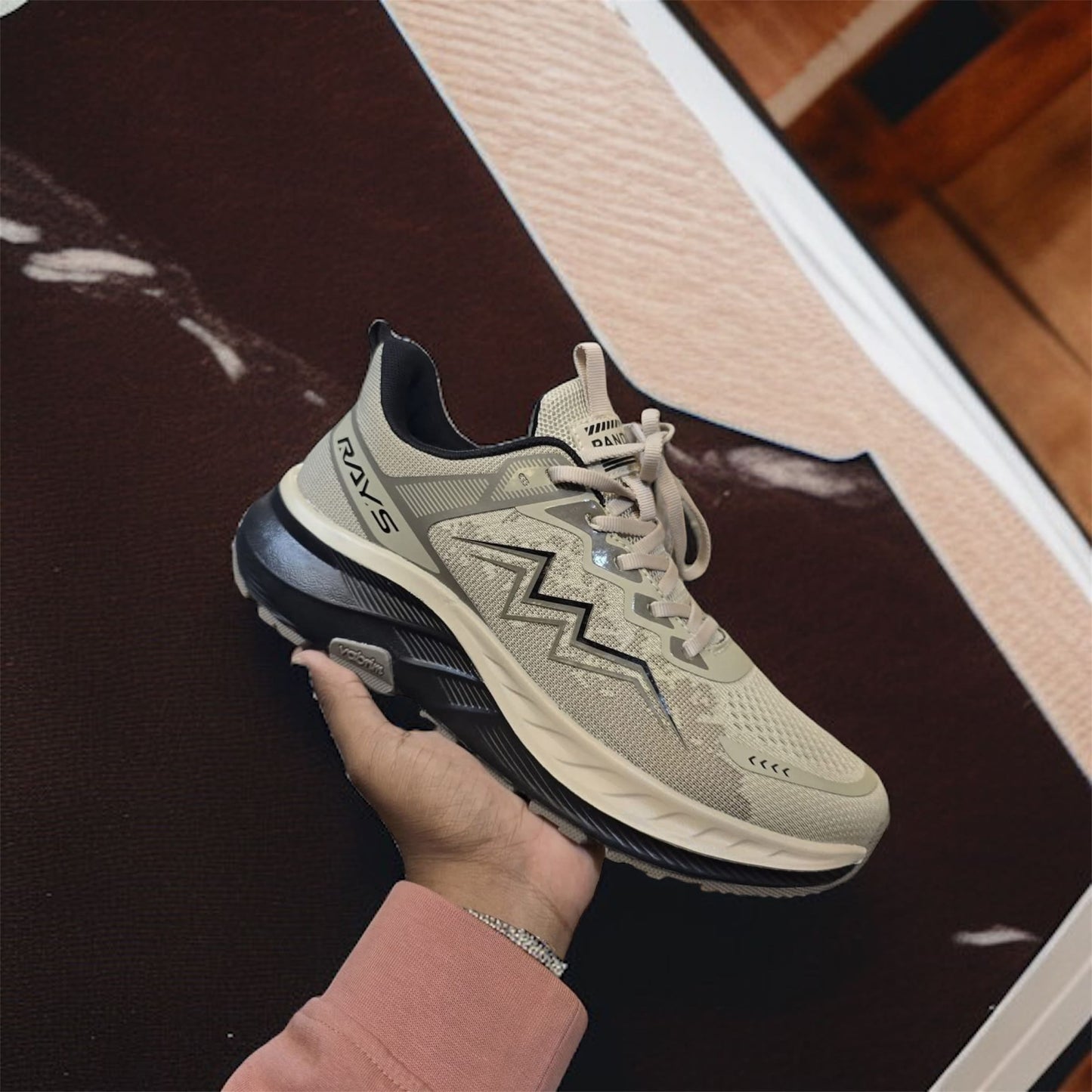 Stylish Ultra-Comfortable Premium Sneakers (414)